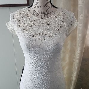 Bebe lace cap sleeve dress